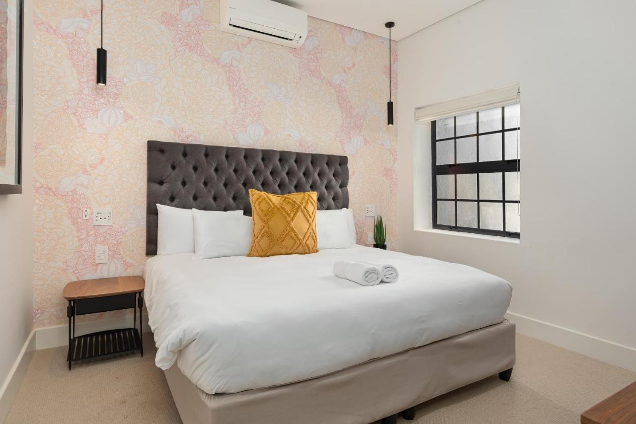 Modern In De Waterkant L Private Rooftop Cape Town